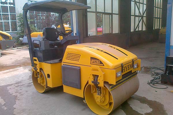 振動壓路機